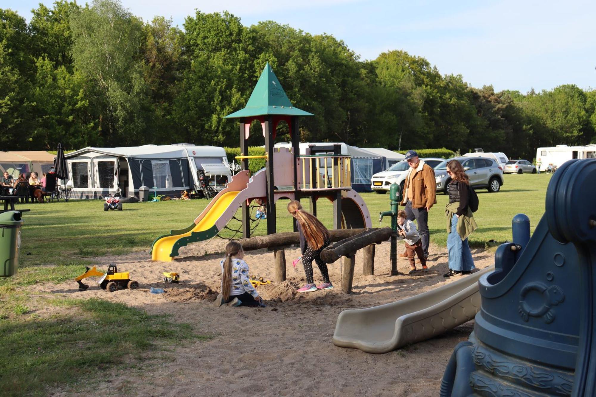 杜因霍姆假日公园 Udenhout 外观 照片